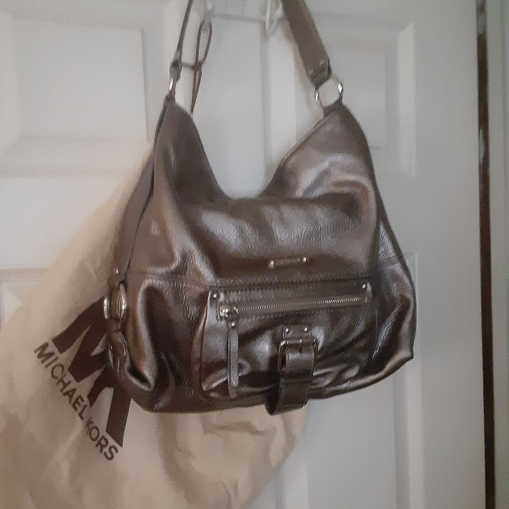 MICHEAL KORS SATCHEL BAG BRAND NEW